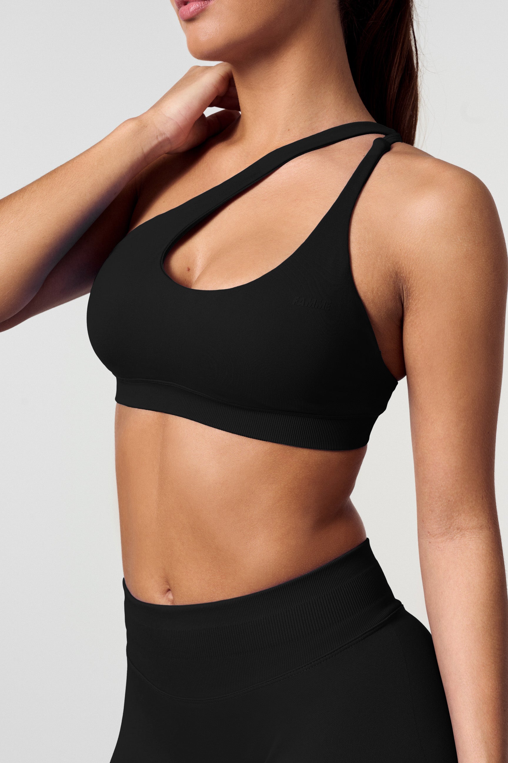 Sculpt Sports Bra - for kvinde - FAMME - Sports Bra