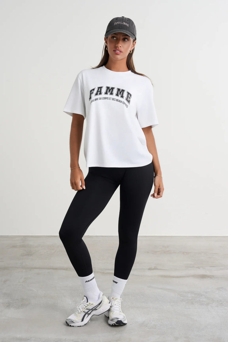 Trænings T-Shirts - trænings T-shirts, designet specielt til kvinder, der ønsker både komfort og stil under deres træning.