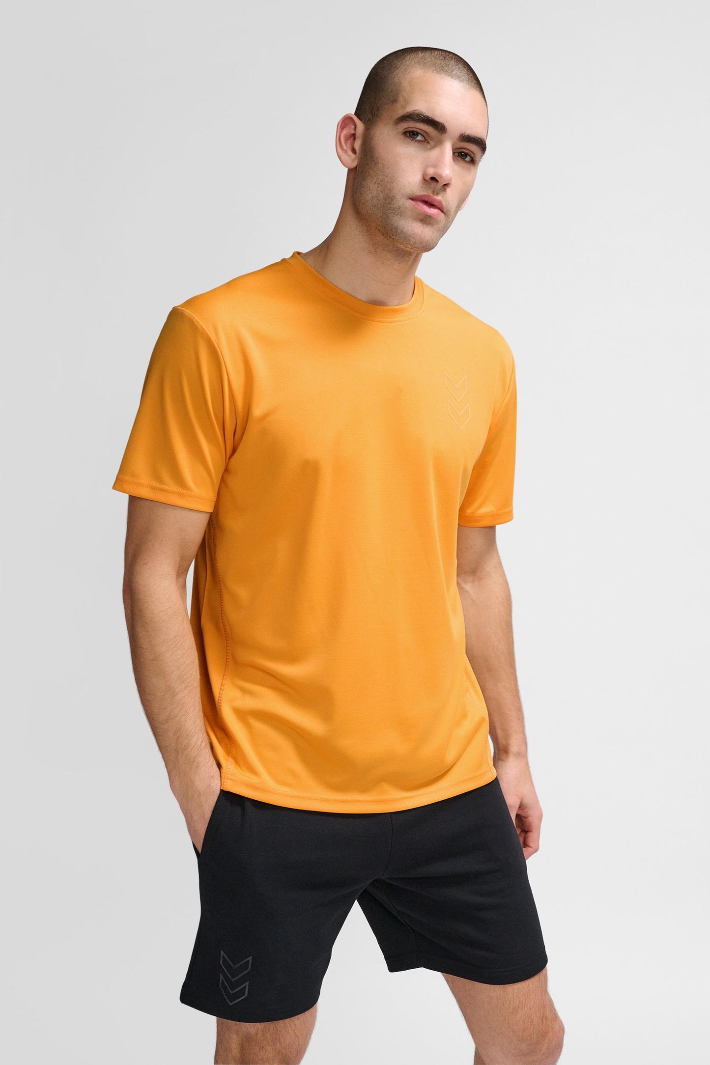 HUMMEL - Hmlactive Pl Jersey S/s - Blazing Orange