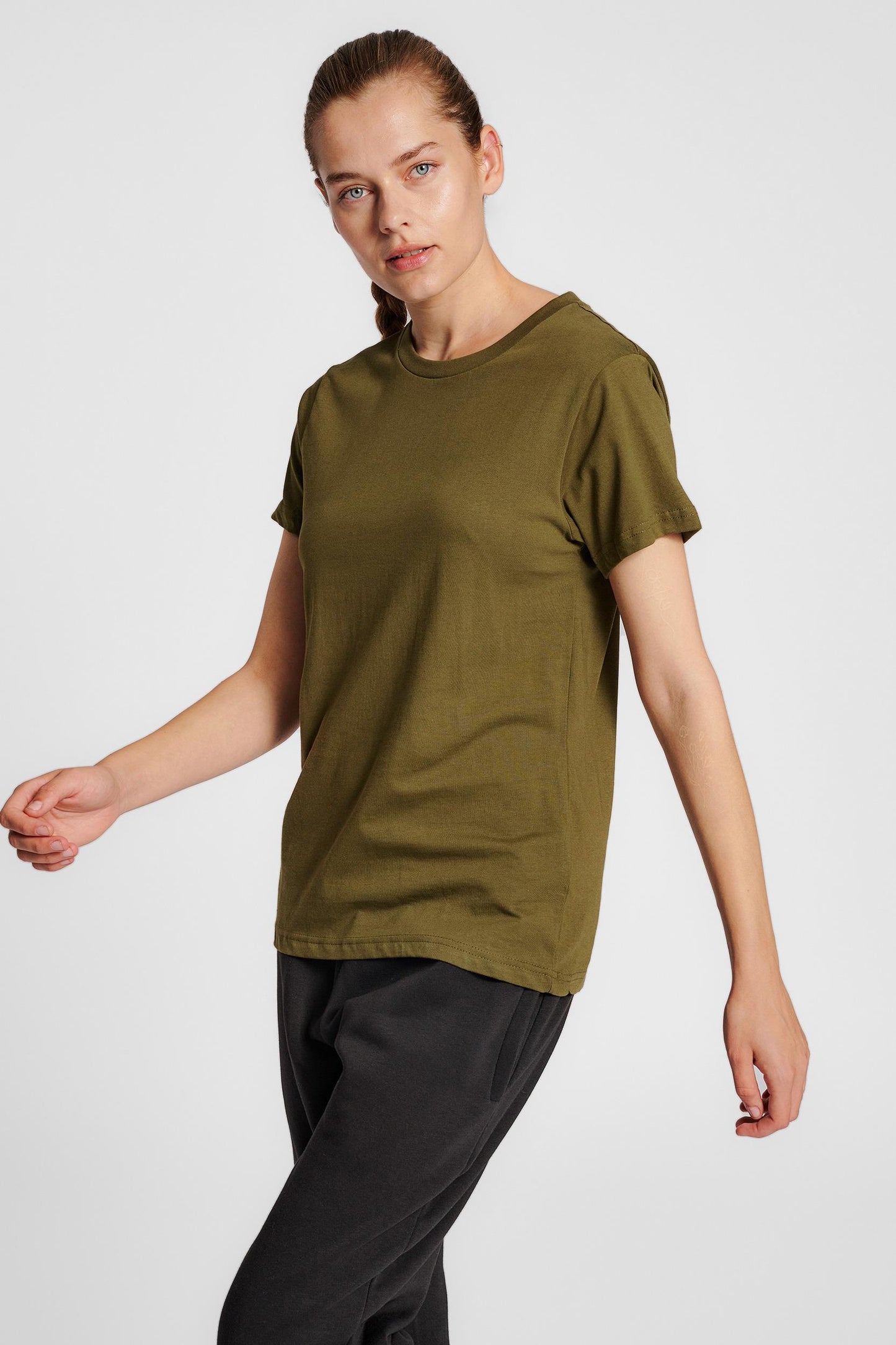 HUMMEL - Hmlred Basic T-shirt S/s Woman - Dark Olive