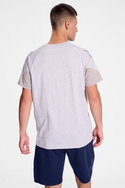 HUMMEL - Hmltravel T-shirt S/s - Light Grey Melange