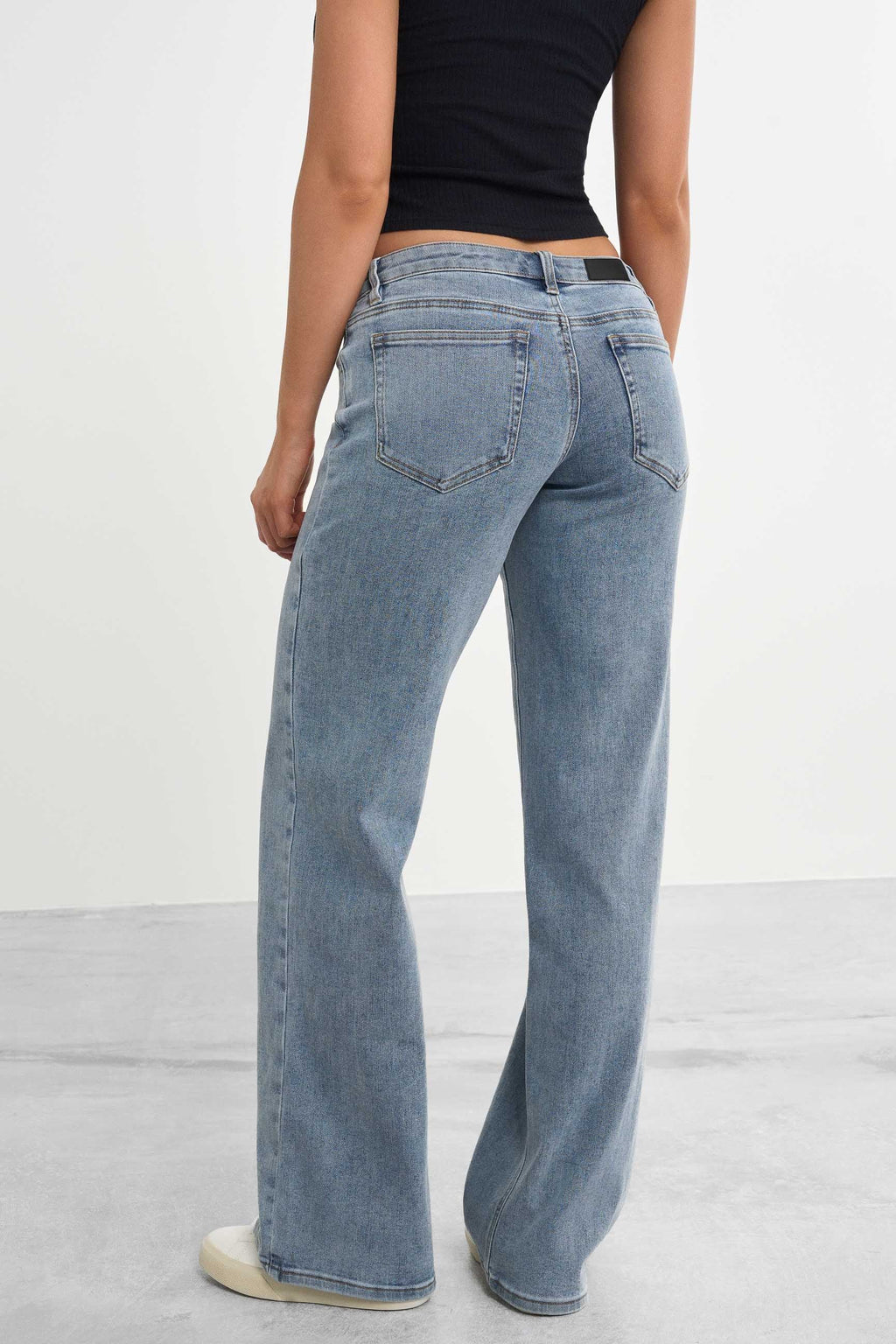 Low waist baggy jeans