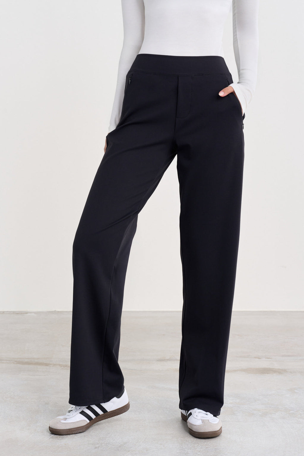 Tailored Relaxed Pants - for dame - Famme - Pants