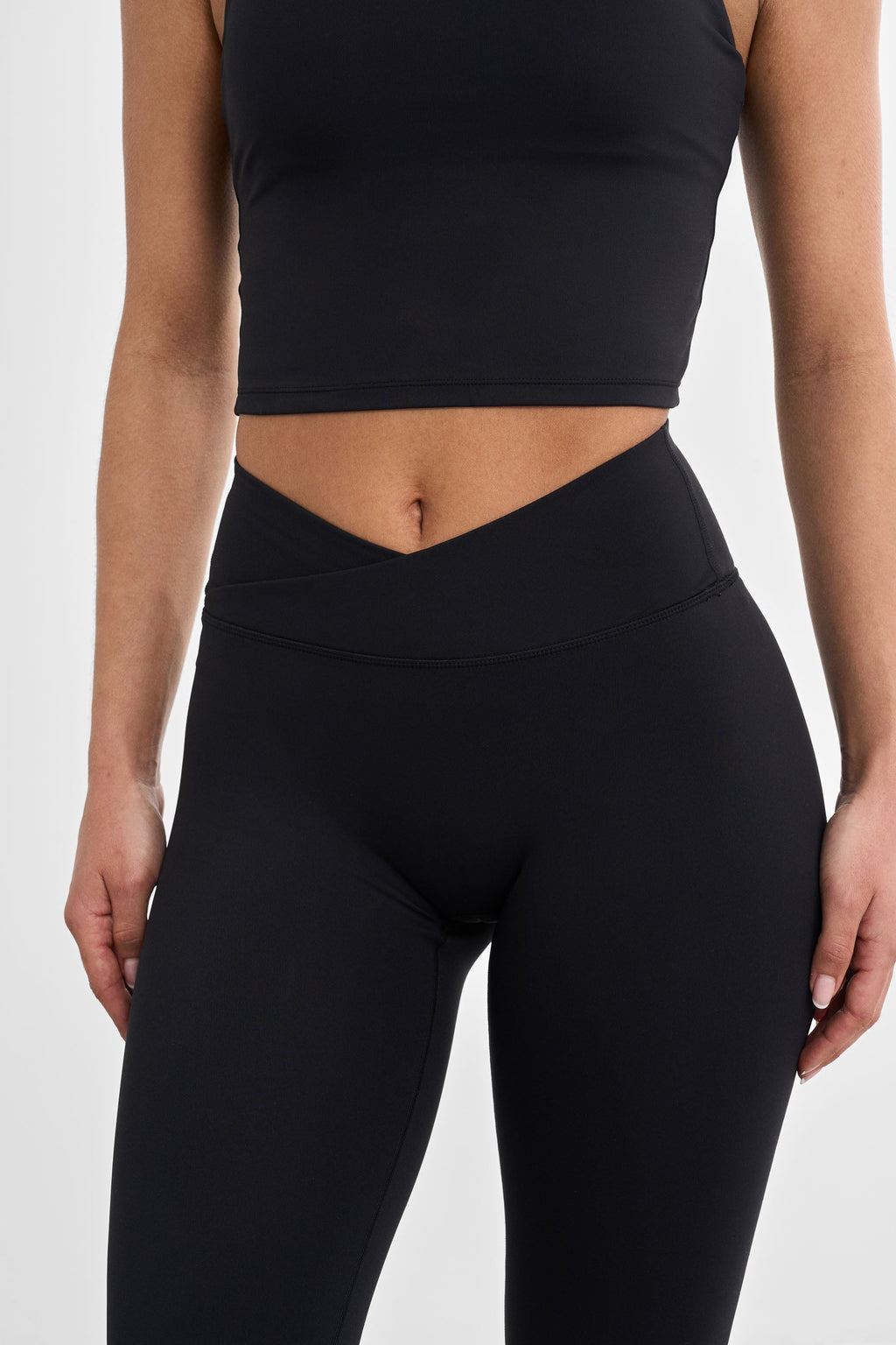 Signature Wrap Legging