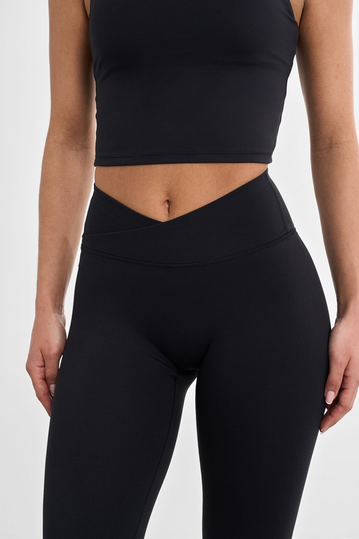 Signature Wrap Legging